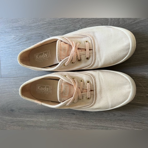 Keds Light Pink Canvas Sneakers - Picture 1 of 3